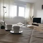 Charming With River View Apartment Omis