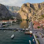 Charming With River View *
