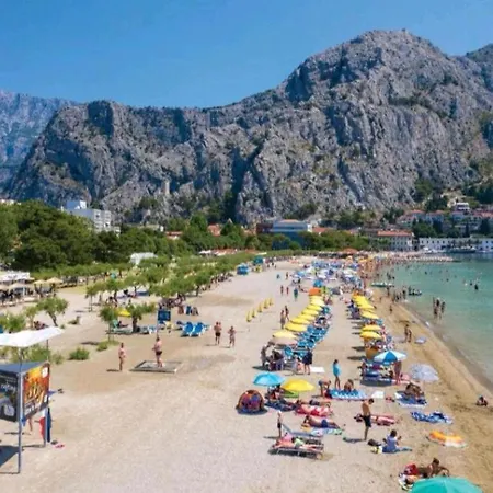 Charming With River View Apartment Omis