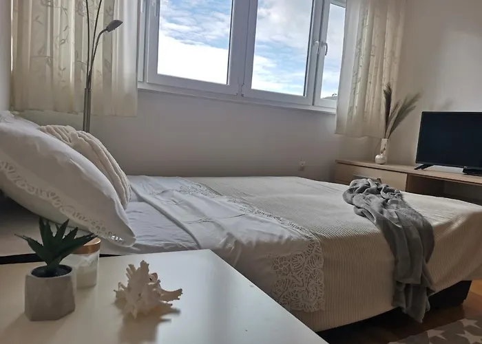 Charming With River View *